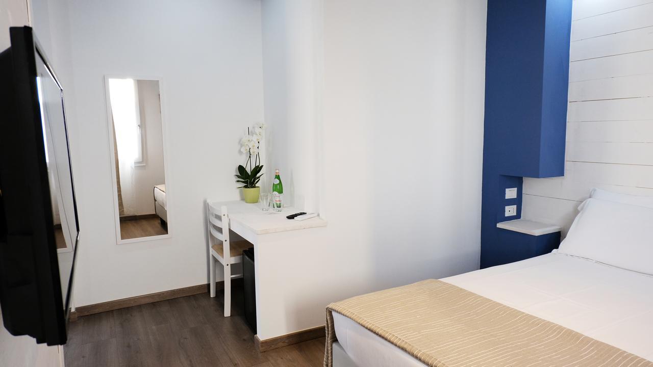 Hotel Della Contrada Marina di Cecina Extérieur photo