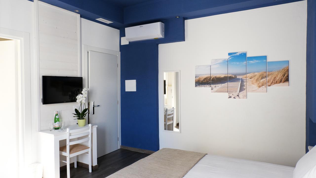 Hotel Della Contrada Marina di Cecina Extérieur photo